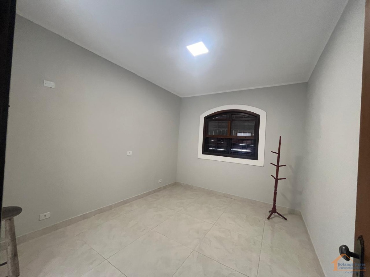 Casa à venda com 4 quartos, 280m² - Foto 4