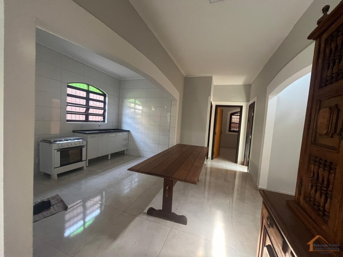 Casa à venda com 4 quartos, 280m² - Foto 1