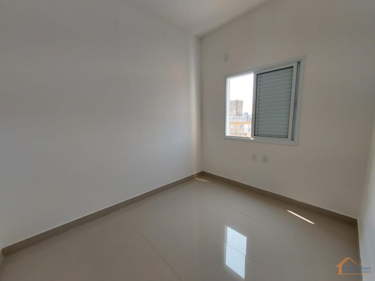 Apartamento à venda com 2 quartos, 70m² - Foto 2