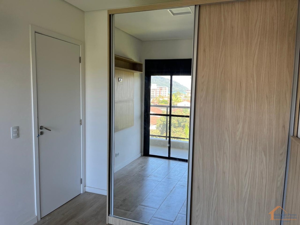 Apartamento para alugar com 3 quartos, 15m² - Foto 12