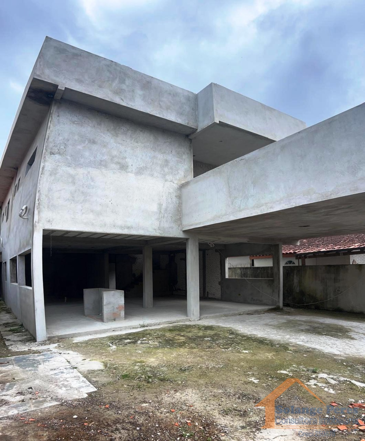 Sobrado à venda com 4 quartos, 368m² - Foto 2