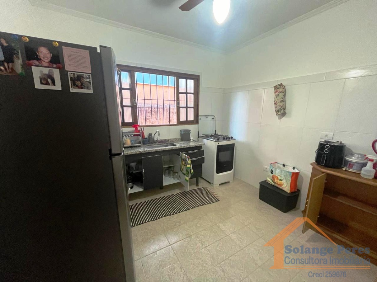 Casa à venda com 4 quartos, 220m² - Foto 5